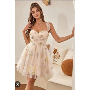 Women's Pink Floral Embroidered Mini Dress sz 12 nwot